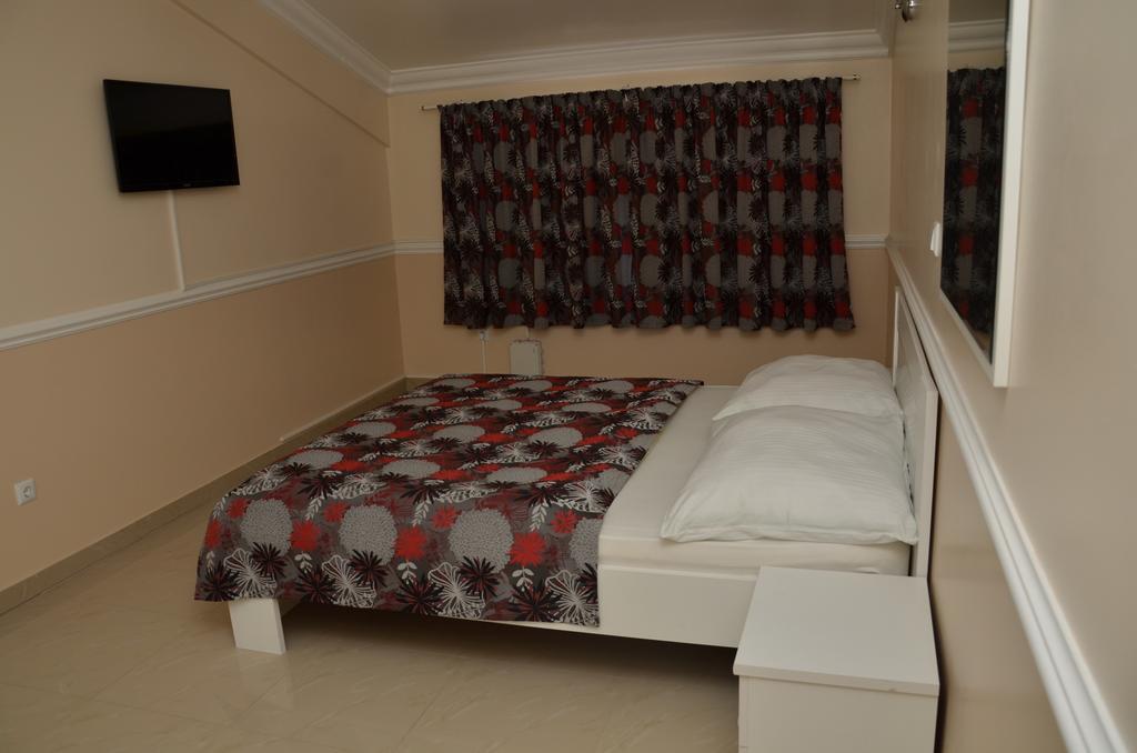 Apartments Royal Menex Požarevac 部屋 写真